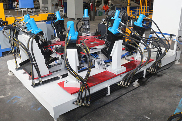Hwashi fábrica de red IBC, línea de producción de marco de jaula IBC, lBC marco de jaula agujero de fabricación y máquina de perforación