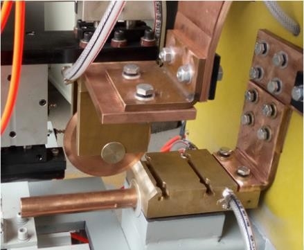 Máquina de soldadura por costura HWASHI para diversas aplicaciones 75KVA 26500A Estable y soldadura fuerte y costuras de soldadura consistentes