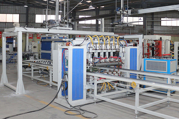Línea de producción automática del marco de la jaula de la red IBC, línea de máquina de prueba de fugas del tanque IBC totalmente automática