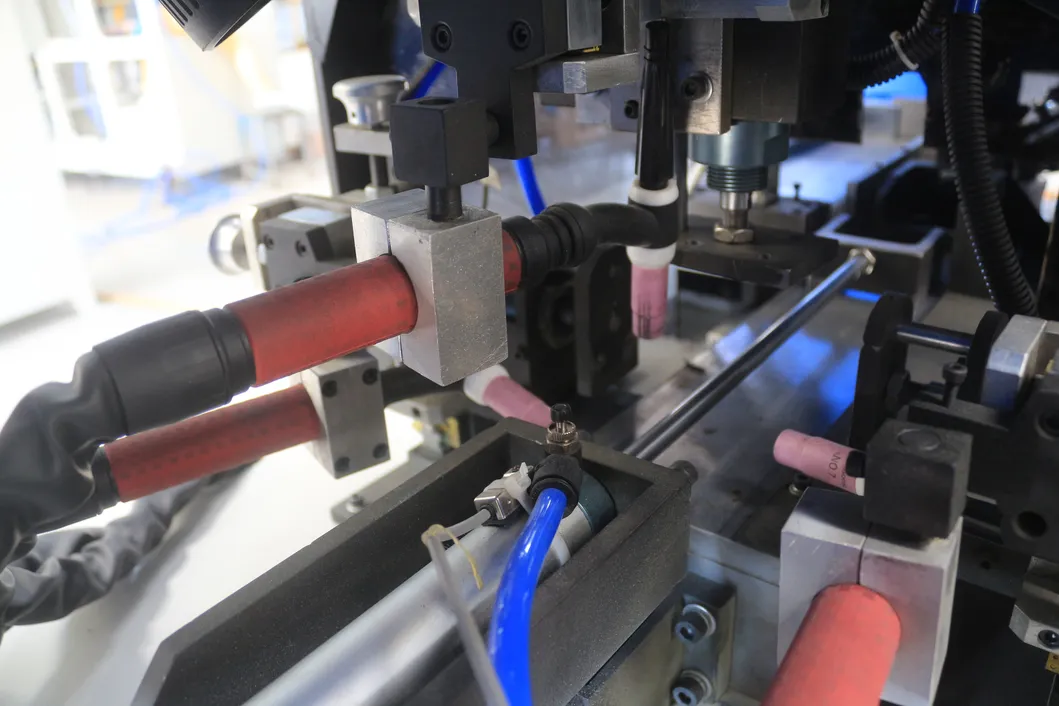 Hwashi Ei transformador de laminación máquina de soldadura automática TIG 2